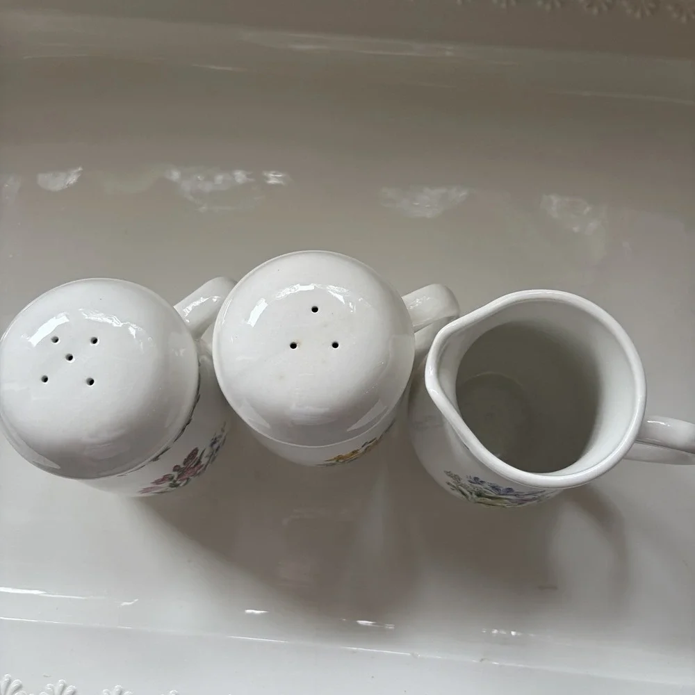 Thomson Pottery Floral Garden China Creamer & Covered Shakers Set Microwave Safe